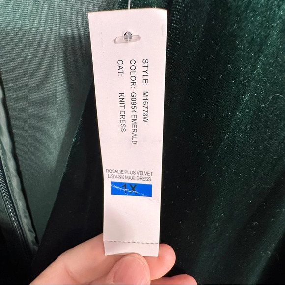 NEW with tags, Love‎ X Design size 1X emerald green velvet Rosalie maxi dress - Picture 6 of 11